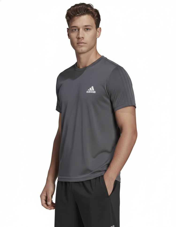 Adidas Camiseta Gris Oscuro con Logo