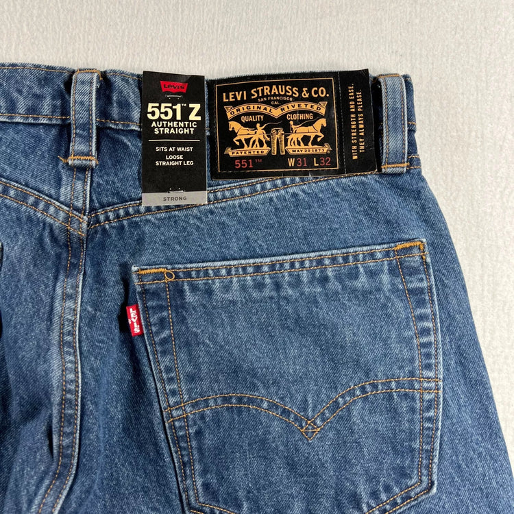 Jeans Levis Hombre  551 Z AUTHENTIC Straight Azul Parches